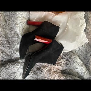 Diane Von Furstenberg heeled booties!